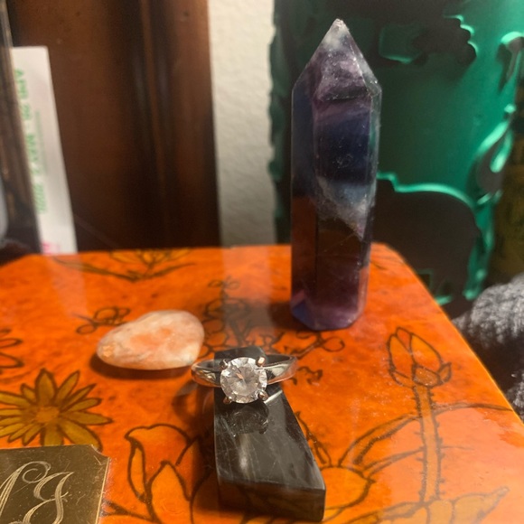 Ring 💍 - Picture 3 of 5